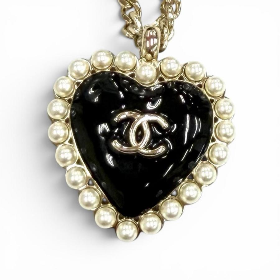 CHANEL（シャネル） 極美品☆CHANEL B25 ココマーク パール ハート