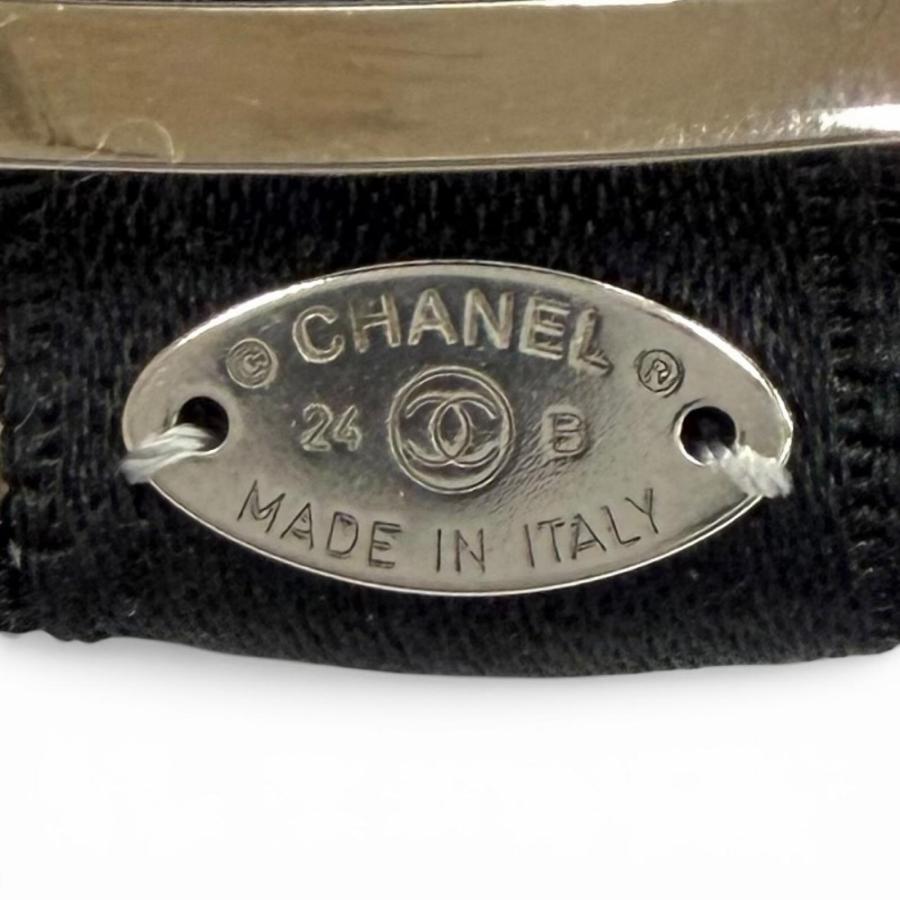 CHANEL（シャネル） 未使用品☆CHANEL 24B AAA428 シルク100％ ライン