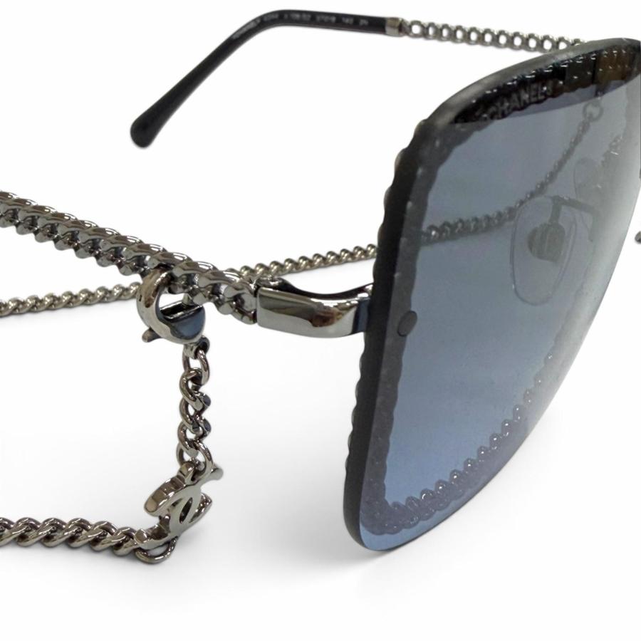 CHANEL（シャネル） 美品△CHANEL 4244 グラスチェーン付き ココマーク