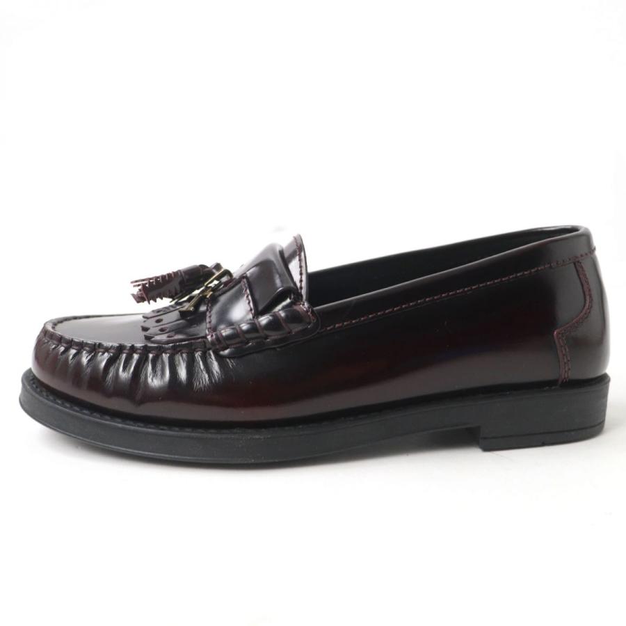 未使用品☆Tod's トッズ ロゴチャーム・タッセル付き レザー 未使用品☆Tod's トッズ ロゴチャーム・タッセル付き レザー