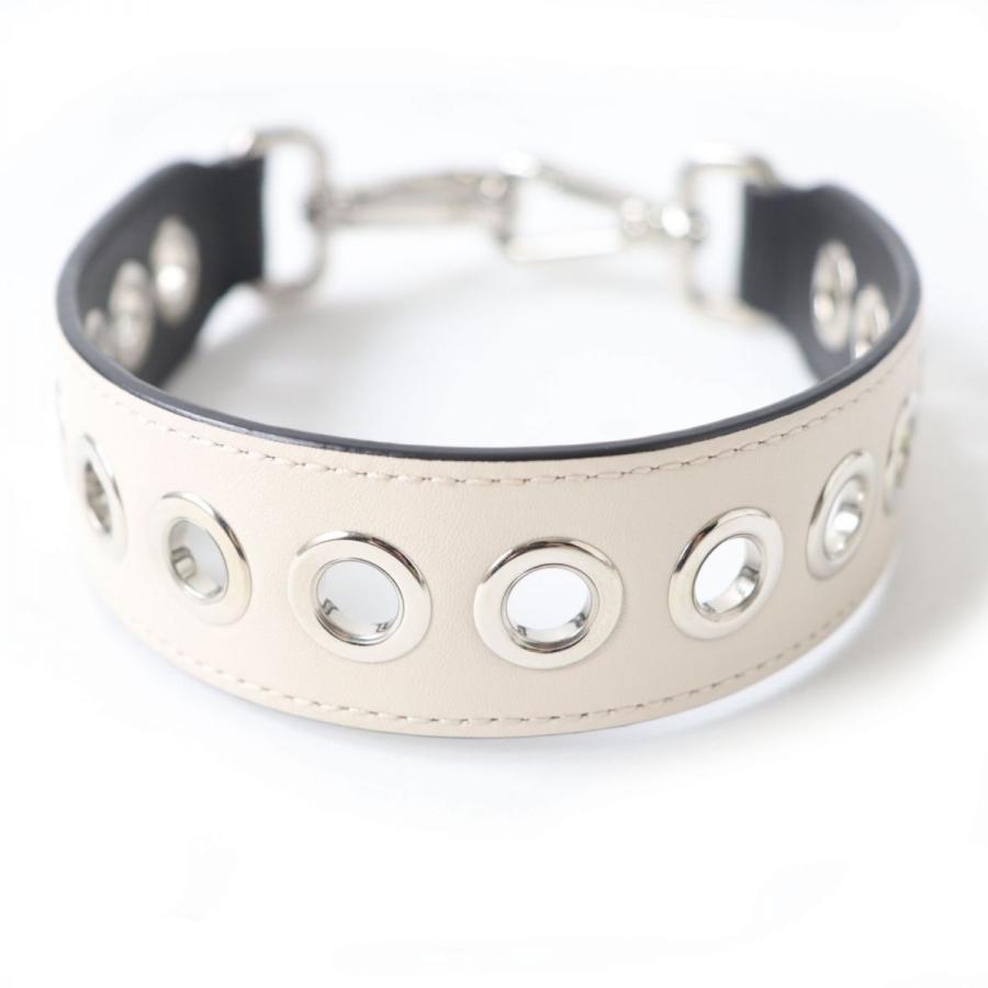 極美品☆FENDI フェンディ 8AV105 ミニ ストラップユー レザー バッグ  