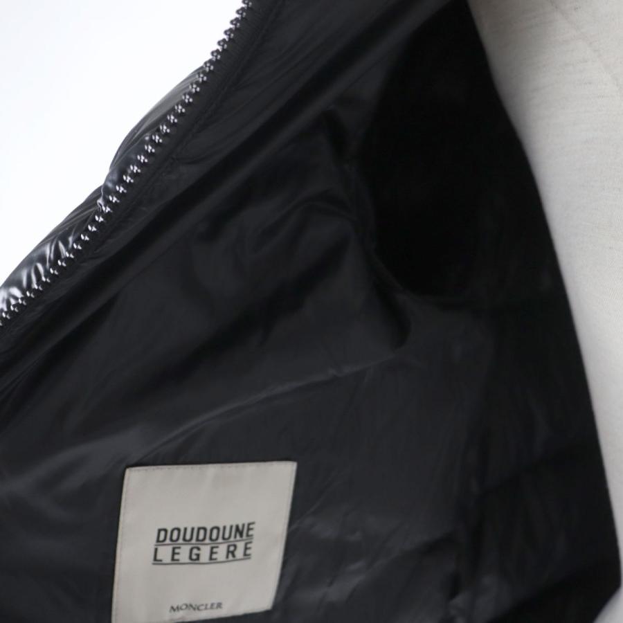 MONCLER 美品☆正規品 モンクレール 22SS AUBERT ロゴワッペン付 MONCLER 美品☆正規品 モンクレール 22SS AUBERT ロゴワッペン付