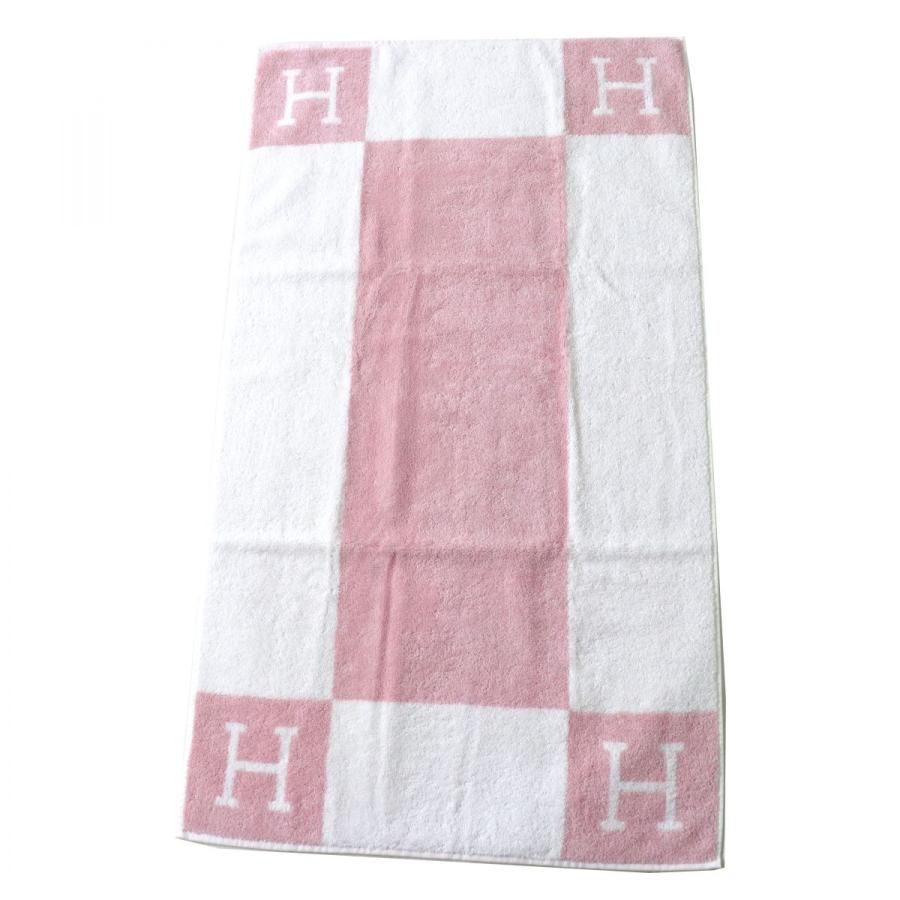 可愛いクリスマスツリーやギフトが！ HERMES新品 エルメス ハンド