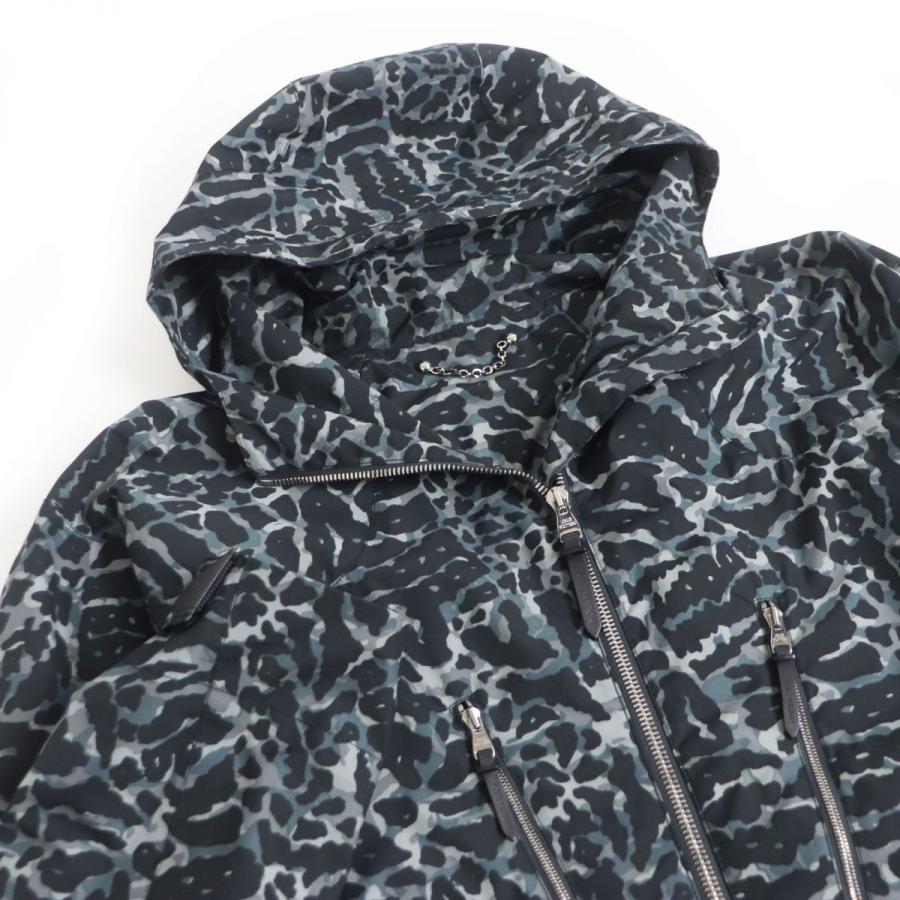 注目のブランド LOUIS VUITTON グレー レインコート 44 小物 - 小物