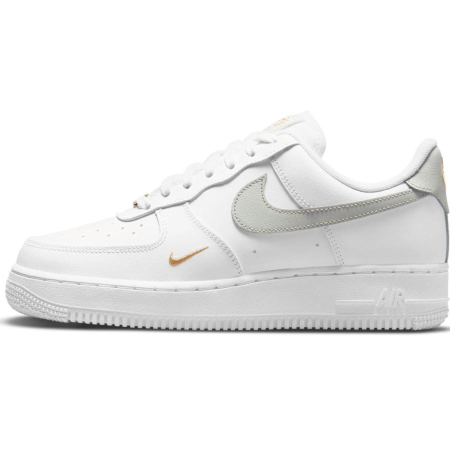 新品 ナイキ エア フォース 1 '07 24㎝ CZ0270-106 NIKE（ナイキ） レディース W AIR FORCE 1 '07 ESS エア フォース 1