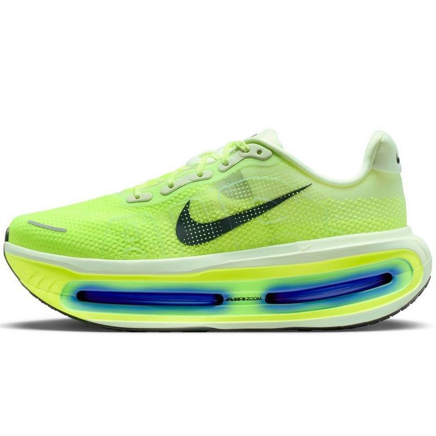 美品(新品未使用)　完売品　Nike ズームボメロプレミアム28.0㎝ NIKE（ナイキ） 男性 メンズ シューズ ZOOM VOMERO PREMIUM ズーム