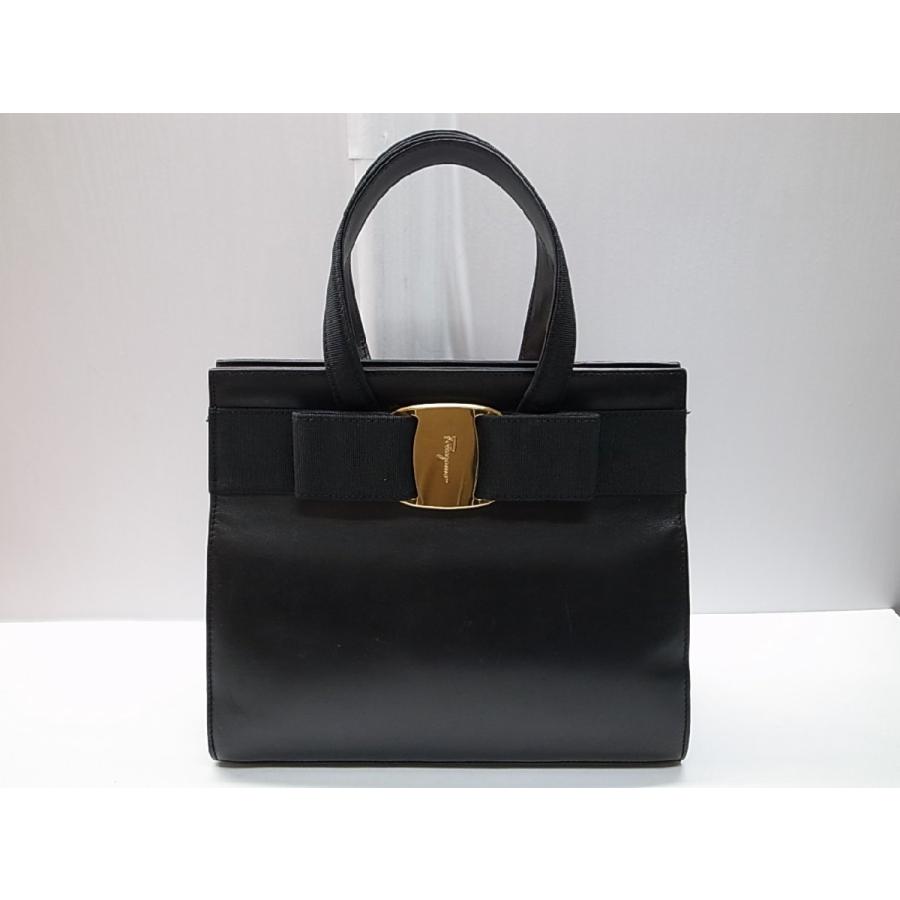 フェラガモ】ヴァラ ハンド バッグ Ferragamo ゴールド 金具 ブラック 