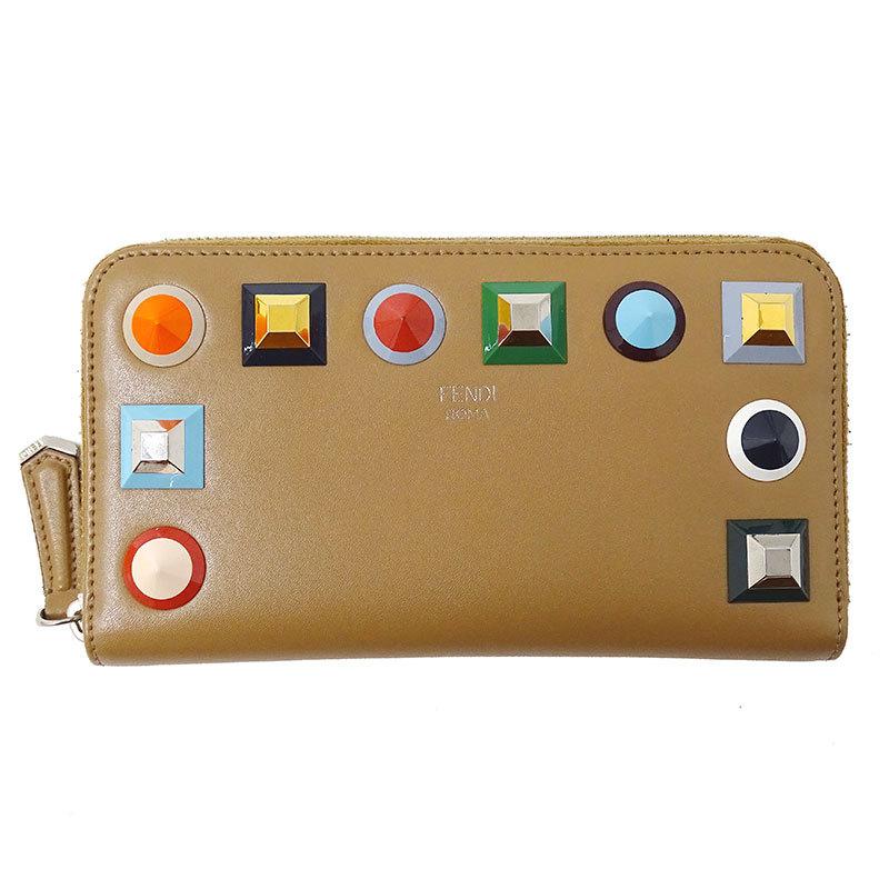 2個以上購入で送料無料 FENDI マルチスタッズ レザー ラウンド