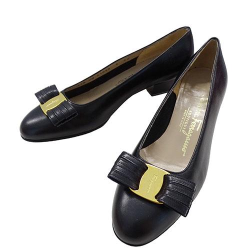 美品✨フェラガモ　ヴァラ　リボンパンプス　ブラック　レザー　23.5 イタリア製 FERRAGAMO（フェラガモ） パンプス レディース ブランド ヴァラリボン