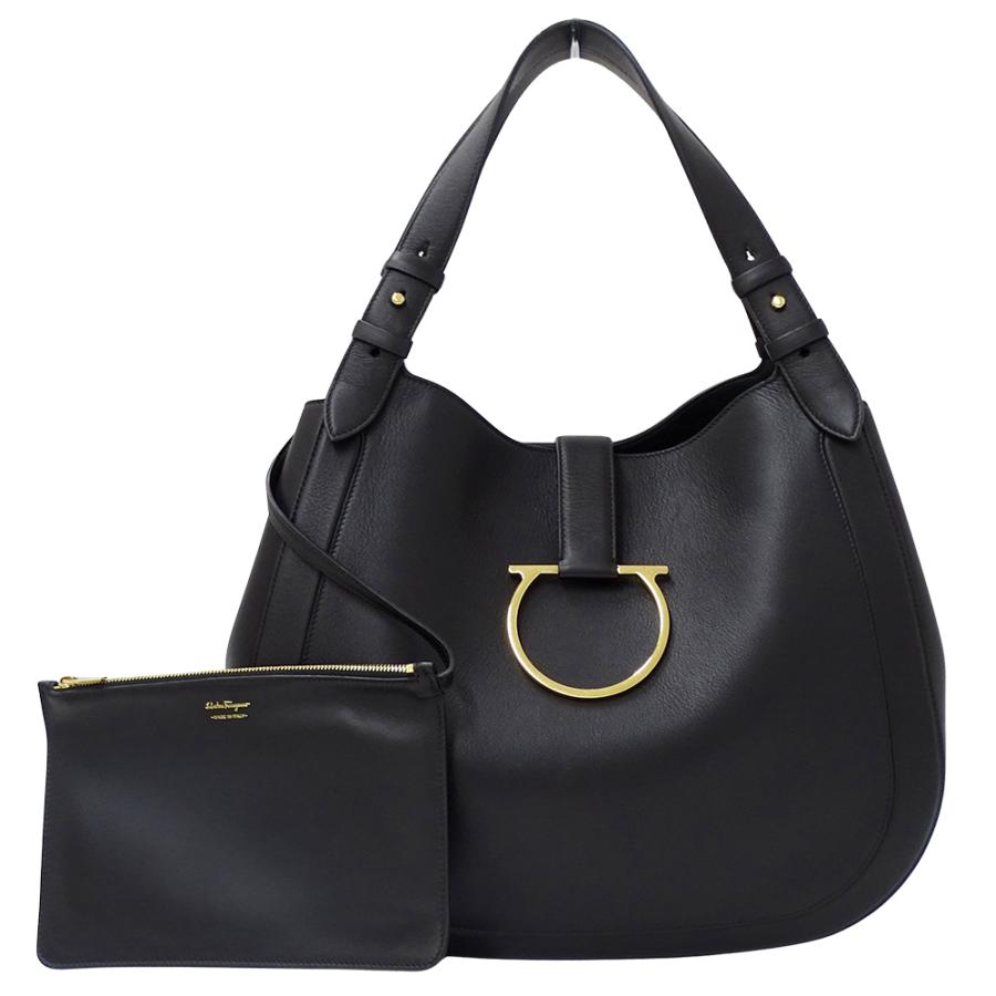 ✨フェラガモトートバッグレザーブラック黒ガンチーニ