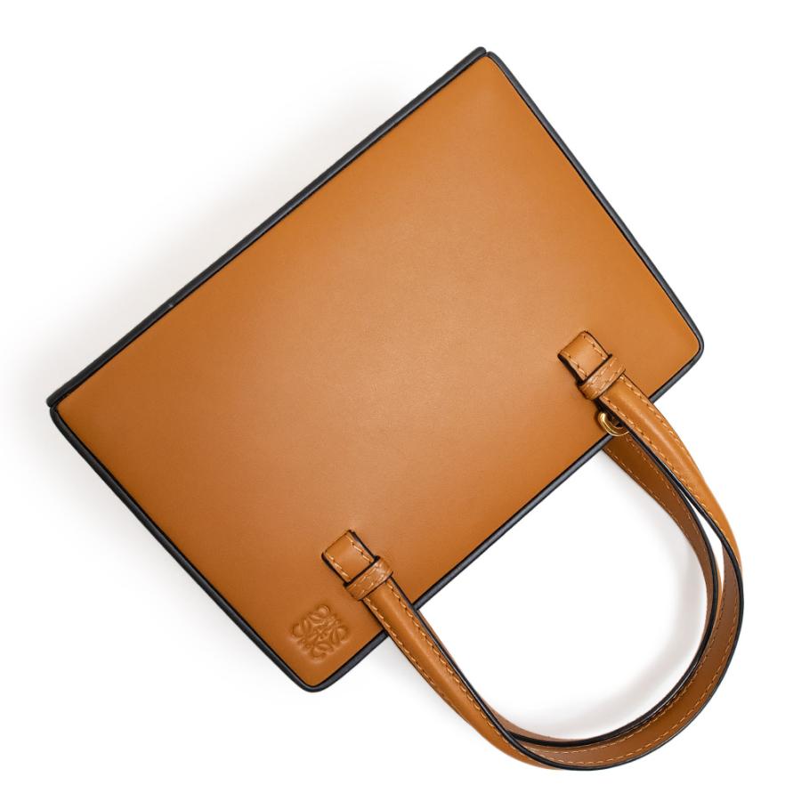 LOEWE (未使用 展示品)ロエベ ポスタル スモール フローラル LOEWE (未使用 展示品)ロエベ ポスタル スモール フローラル