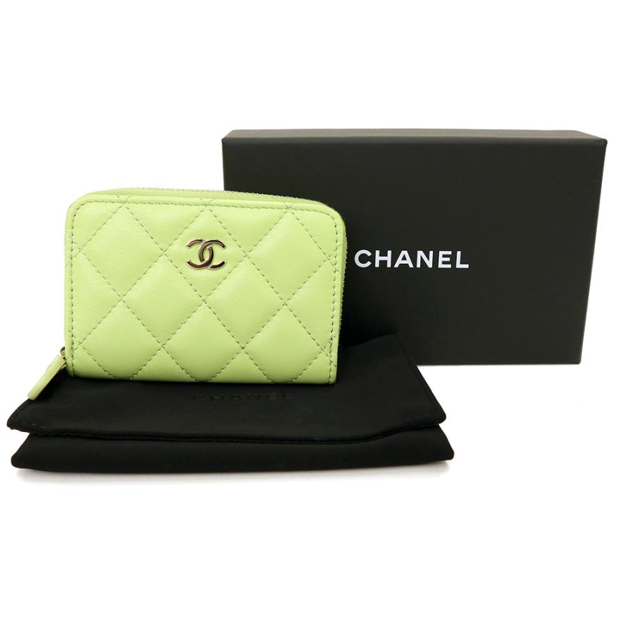 CHANEL (新品・未使用品)シャネル マトラッセ クラシック CHANEL (新品・未使用品)シャネル マトラッセ クラシック