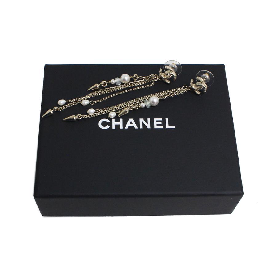 CHANEL (新品・未使用品)シャネル ココマーク パール チェーン CHANEL (新品・未使用品)シャネル ココマーク パール チェーン