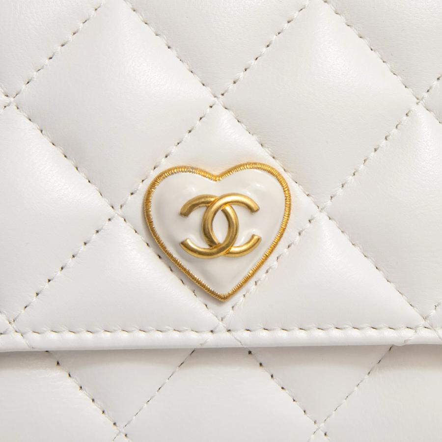CHANEL (未使用 展示品)シャネル マトラッセ スモール CHANEL (未使用 展示品)シャネル マトラッセ スモール