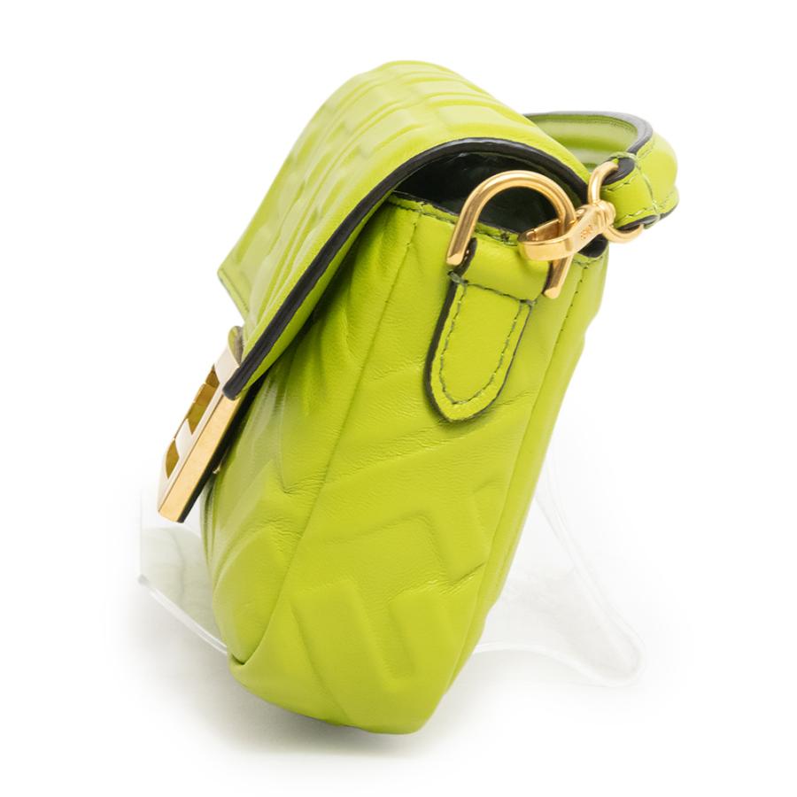 FENDI (新品・未使用品)フェンディ ミニ バゲット スモール FF FENDI (新品・未使用品)フェンディ ミニ バゲット スモール FF