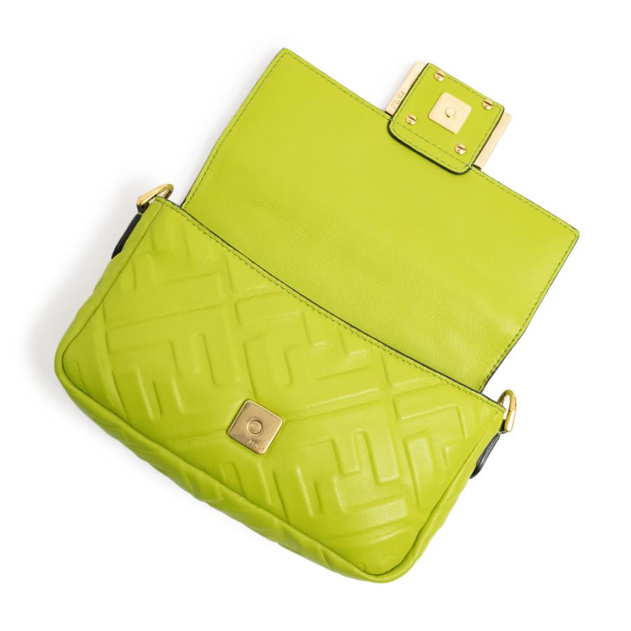 FENDI (新品・未使用品)フェンディ ミニ バゲット スモール FF FENDI (新品・未使用品)フェンディ ミニ バゲット スモール FF