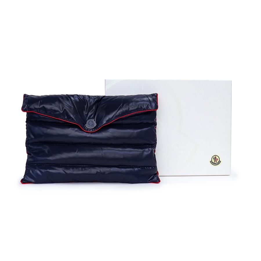MONCLER (未使用 展示品)モンクレール クラッチバッグ MONCLER (未使用 展示品)モンクレール クラッチバッグ
