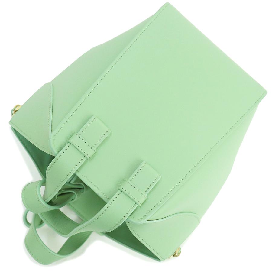 LOEWE (未使用 展示品)ロエベ ハンモック コンパクト LOEWE (未使用 展示品)ロエベ ハンモック コンパクト