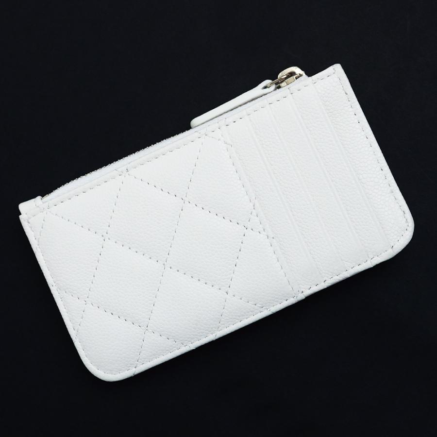 CHANEL (未使用 展示品)シャネル ココマーク マトラッセ CHANEL (未使用 展示品)シャネル ココマーク マトラッセ