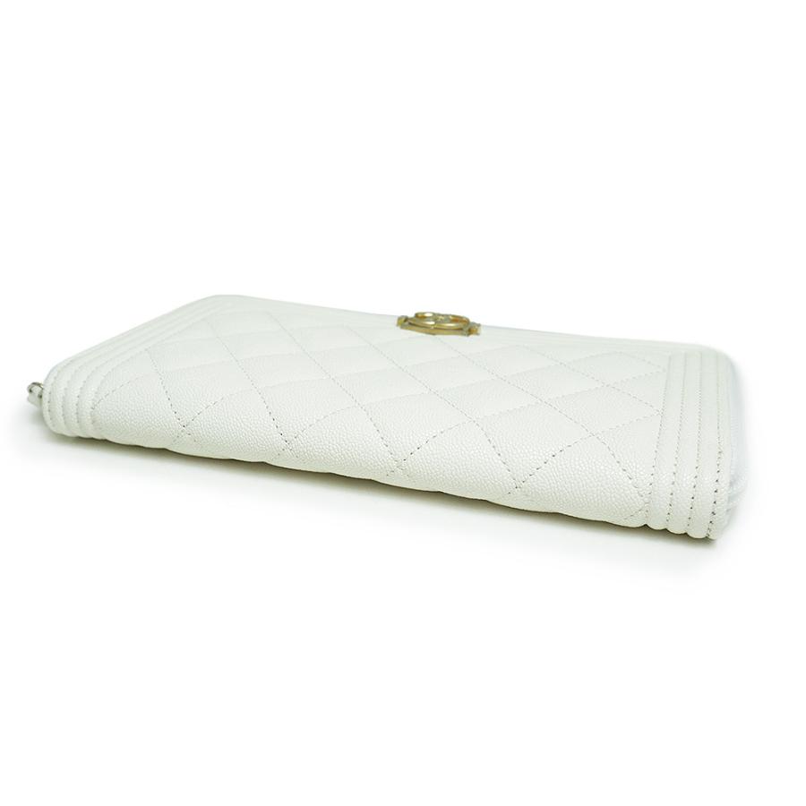 CHANEL (新品・未使用品)シャネル ボーイシャネル ラウンド CHANEL (新品・未使用品)シャネル ボーイシャネル ラウンド
