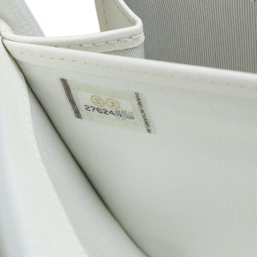 CHANEL (新品・未使用品)シャネル ボーイシャネル ラウンド CHANEL (新品・未使用品)シャネル ボーイシャネル ラウンド