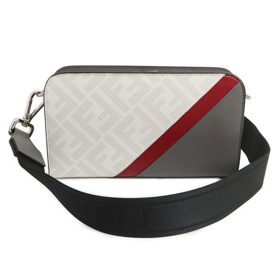 FENDI (新品・未使用品)フェンディ ズッカ クロスボディ FENDI (新品・未使用品)フェンディ ズッカ クロスボディ