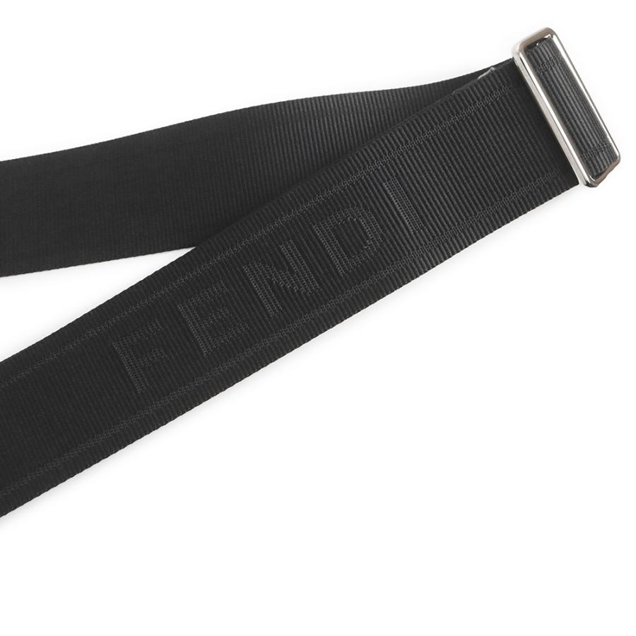 FENDI (新品・未使用品)フェンディ ズッカ クロスボディ FENDI (新品・未使用品)フェンディ ズッカ クロスボディ