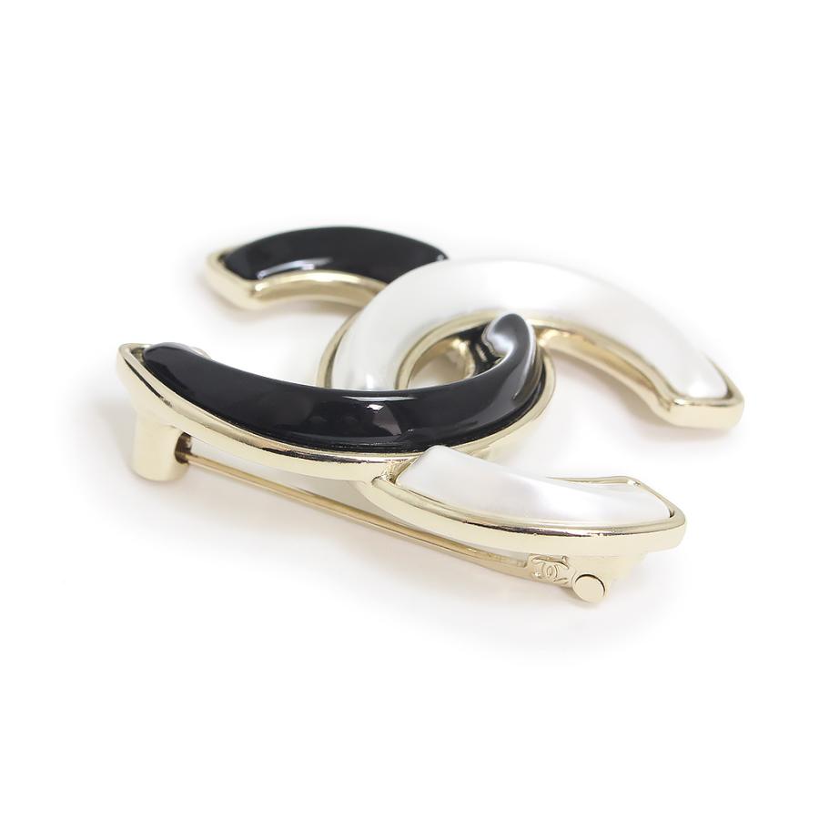 CHANEL (新品・未使用品)シャネル ココマーク ブローチ CHANEL (新品・未使用品)シャネル ココマーク ブローチ
