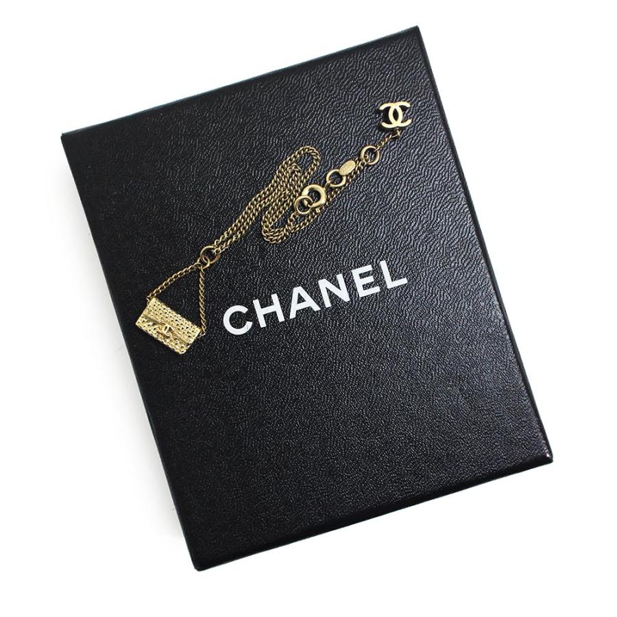 CHANEL (新品・未使用品)シャネル マトラッセ バッグモチーフ CHANEL (新品・未使用品)シャネル マトラッセ バッグモチーフ
