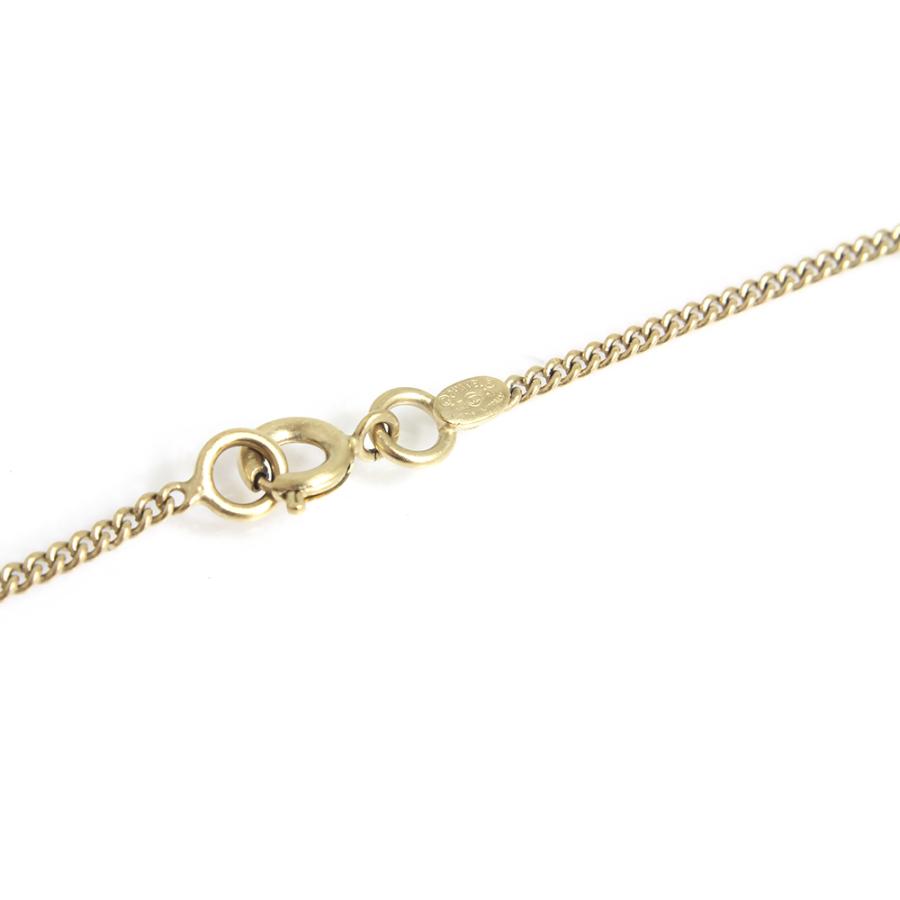 CHANEL (新品・未使用品)シャネル マトラッセ バッグモチーフ CHANEL (新品・未使用品)シャネル マトラッセ バッグモチーフ