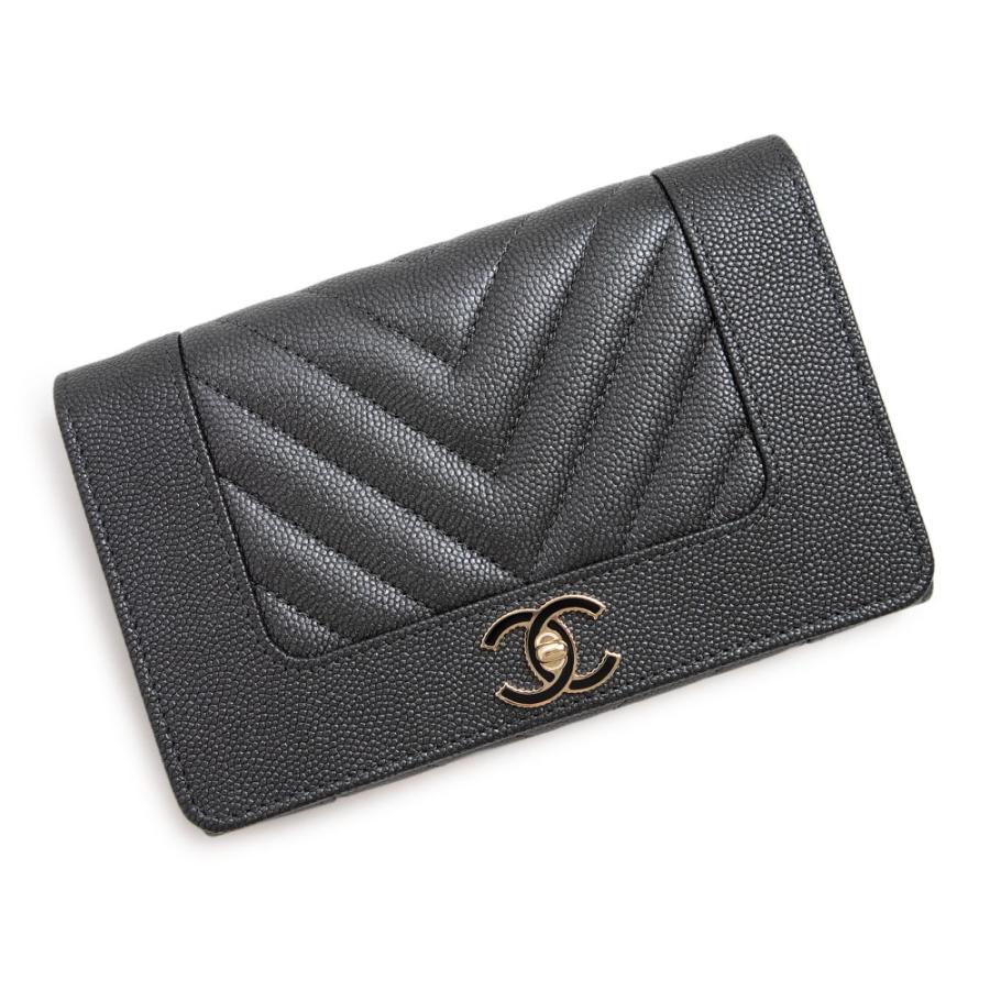 CHANEL (新品・未使用品)シャネル マドモアゼル シェブロン CHANEL (新品・未使用品)シャネル マドモアゼル シェブロン