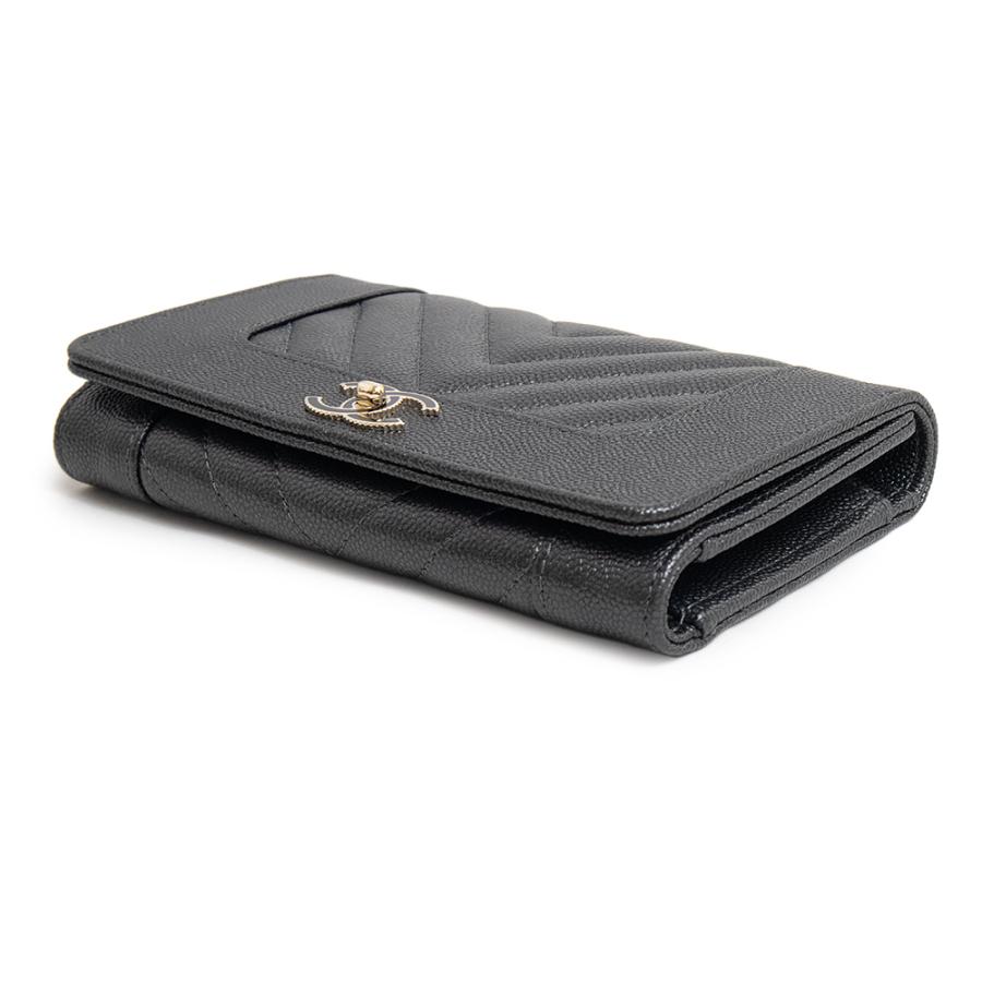 CHANEL (新品・未使用品)シャネル マドモアゼル シェブロン CHANEL (新品・未使用品)シャネル マドモアゼル シェブロン