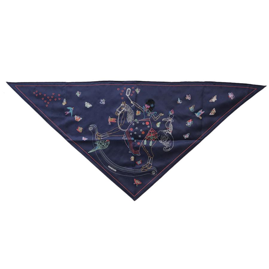 エルメスシルク トライアングルスカーフ箱付き