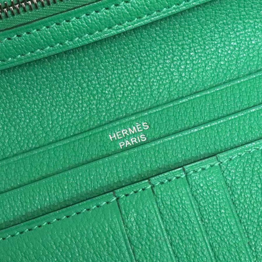 HERMES (新品・未使用品)エルメス ベアン コンパクト 二つ折り HERMES (新品・未使用品)エルメス ベアン コンパクト 二つ折り