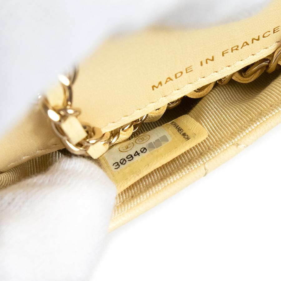 CHANEL (新品・未使用品)シャネル クラシック ベルトバッグ CHANEL (新品・未使用品)シャネル クラシック ベルトバッグ