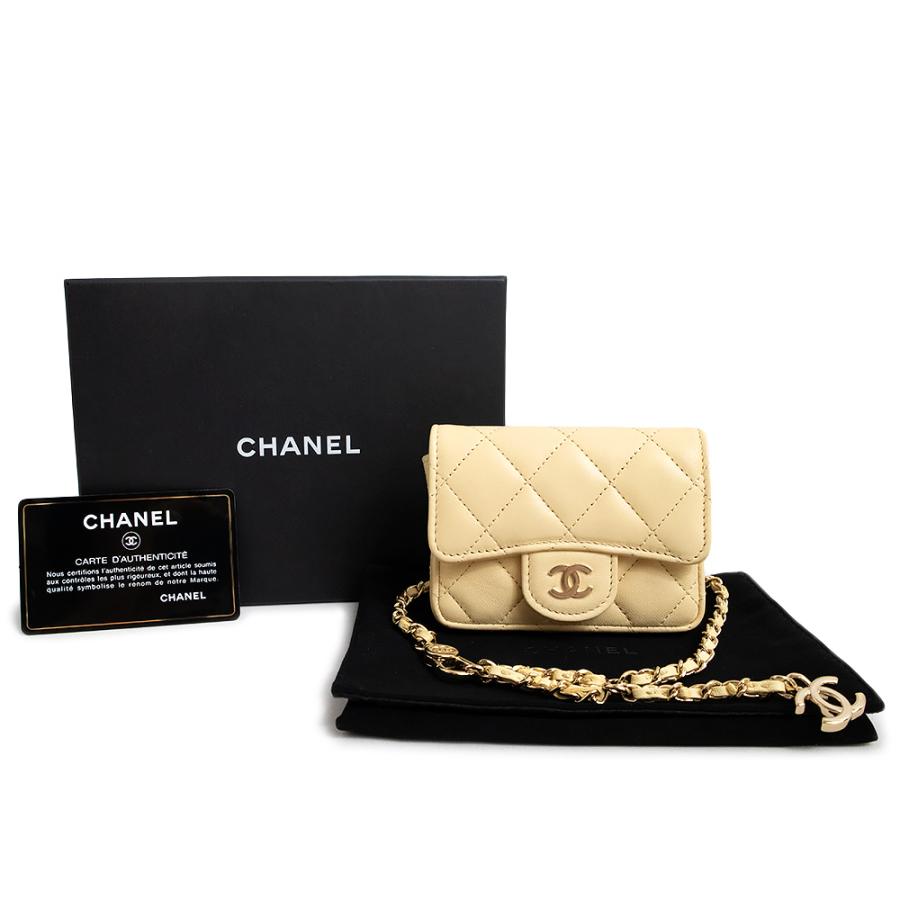 CHANEL (新品・未使用品)シャネル クラシック ベルトバッグ CHANEL (新品・未使用品)シャネル クラシック ベルトバッグ