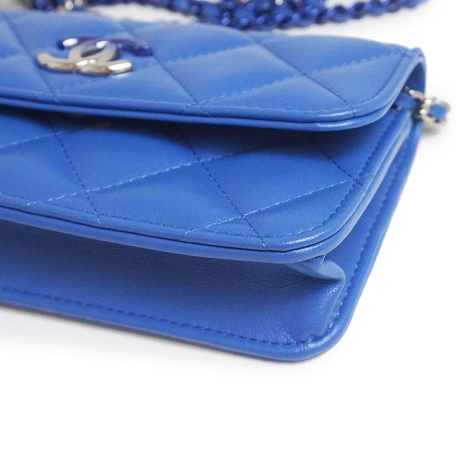 新品未使用】CHANEL フォーンショルダーバッグノースフェイス 新品未使用】CHANEL フォーンショルダーバッグノースフェイス