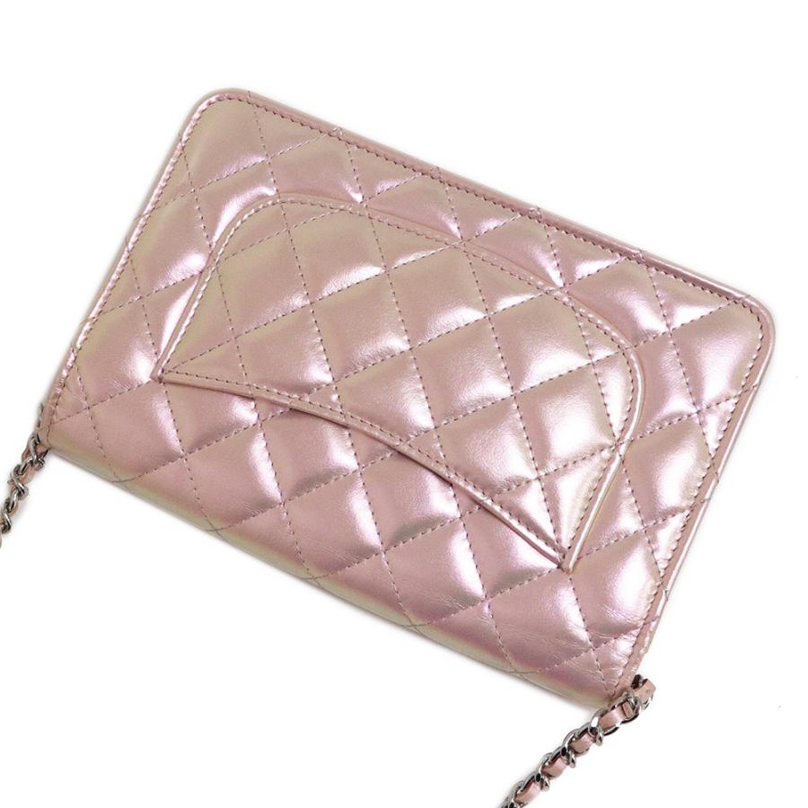 CHANEL (新品・未使用品)シャネル マトラッセ 長財布 斜め掛け CHANEL (新品・未使用品)シャネル マトラッセ 長財布 斜め掛け