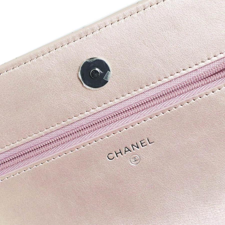 CHANEL (新品・未使用品)シャネル マトラッセ 長財布 斜め掛け CHANEL (新品・未使用品)シャネル マトラッセ 長財布 斜め掛け