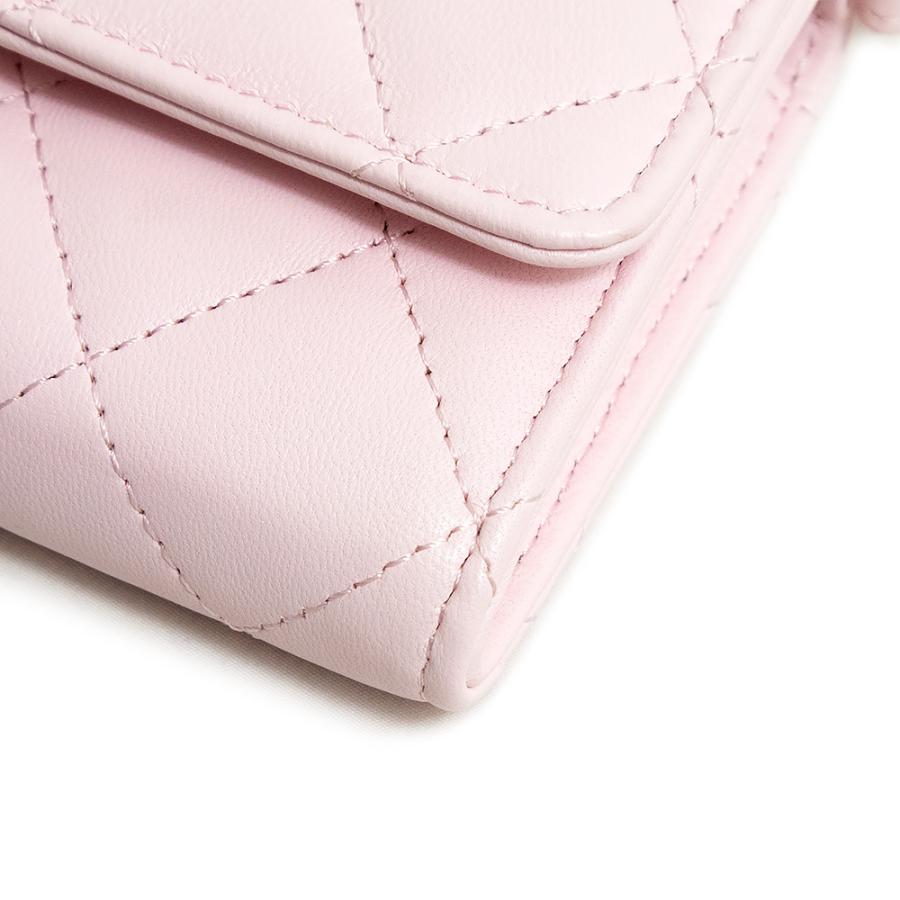 CHANEL (新品・未使用品)シャネル マトラッセ ミニ パール CHANEL (新品・未使用品)シャネル マトラッセ ミニ パール
