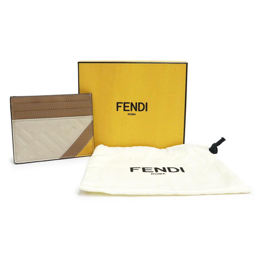 FENDI (新品・未使用品)フェンディ ズッカ 型押し カード FENDI (新品・未使用品)フェンディ ズッカ 型押し カード