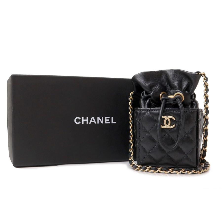 CHANEL (未使用保管品)シャネル マトラッセ ミニ巾着 スクエア CHANEL (未使用保管品)シャネル マトラッセ ミニ巾着 スクエア