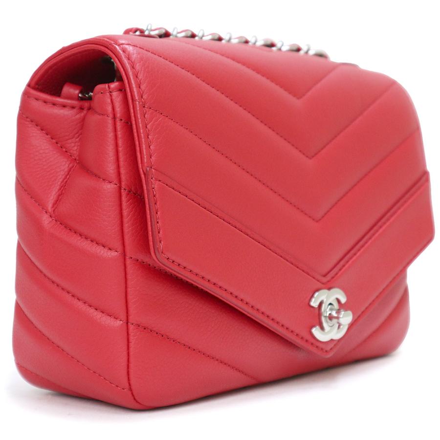 CHANEL（シャネル） （未使用 展示品）シャネル シェブロン Vステッチ