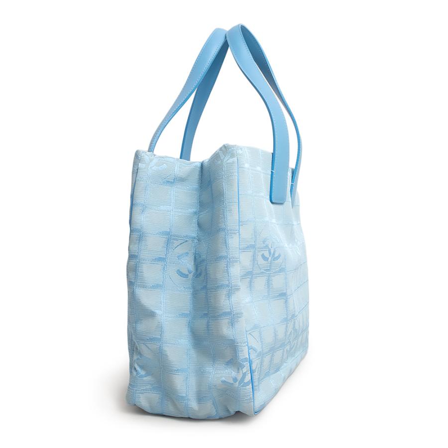 CHANEL (美品)シャネル ニュートラベルライン MM トート CHANEL (美品)シャネル ニュートラベルライン MM トート