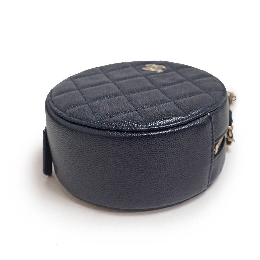 CHANEL (未使用 展示品)シャネル マトラッセ 丸型 ラウンド CHANEL (未使用 展示品)シャネル マトラッセ 丸型 ラウンド
