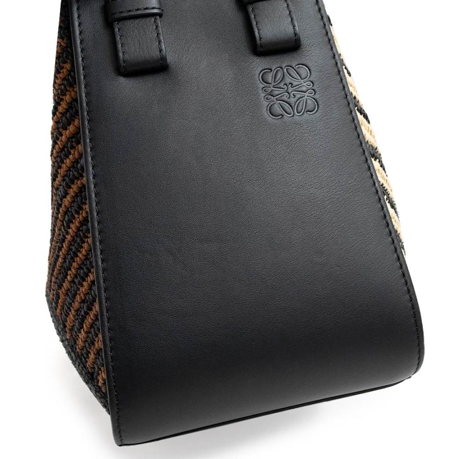 LOEWE (未使用 展示品)ロエベ ハンモック バッグ コンパクト LOEWE (未使用 展示品)ロエベ ハンモック バッグ コンパクト