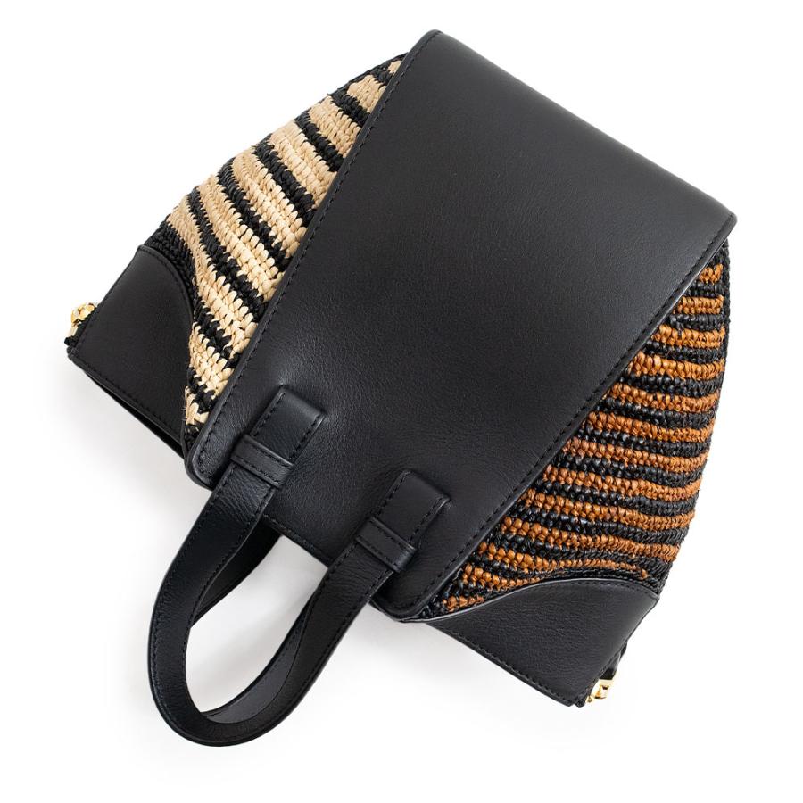 LOEWE (未使用 展示品)ロエベ ハンモック バッグ コンパクト LOEWE (未使用 展示品)ロエベ ハンモック バッグ コンパクト