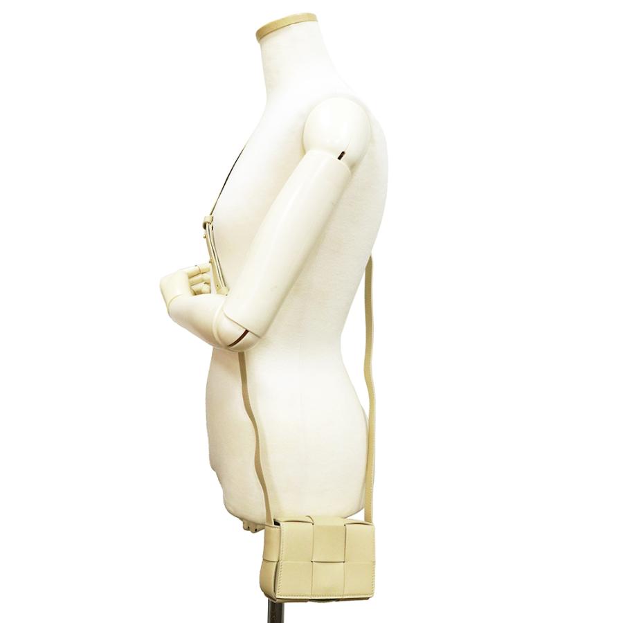 BOTTEGA VENETA (新品・未使用品)ボッテガヴェネタ カセット BOTTEGA VENETA (新品・未使用品)ボッテガヴェネタ カセット