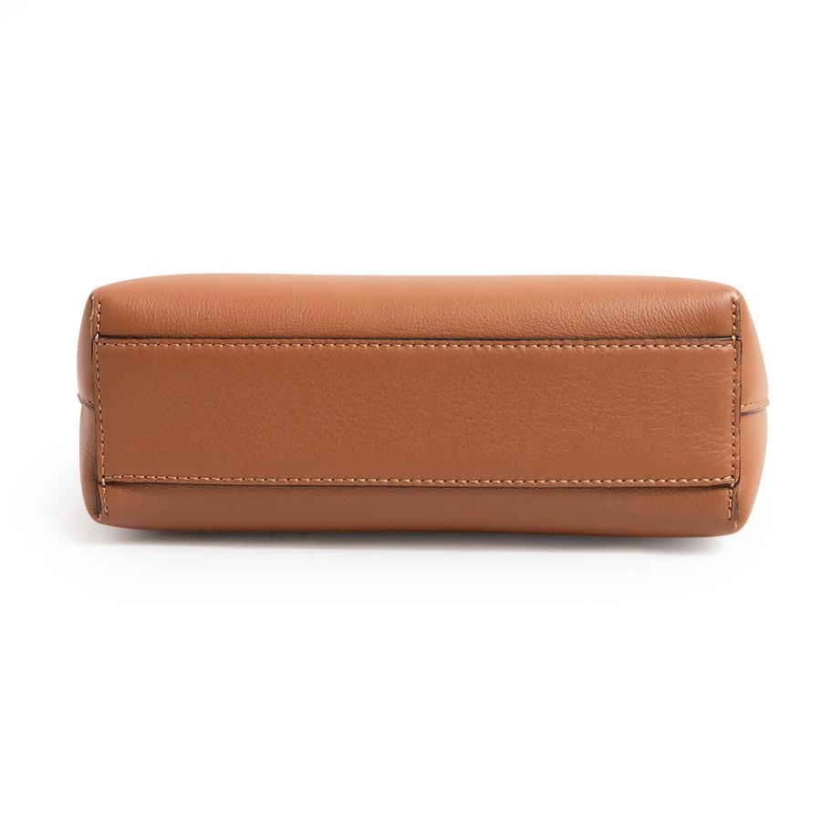 LOEWE (新品・未使用品)ロエベ アナグラム トート ミニ 斜め LOEWE (新品・未使用品)ロエベ アナグラム トート ミニ 斜め