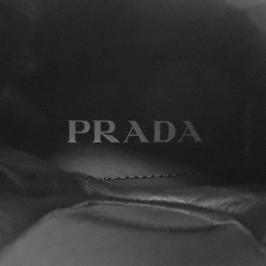 PRADA（プラダ） （未使用 展示品）プラダ モノリス ギャバジン 三角